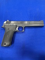 SMITH & WESSON model 422 .22 LR - 1 of 3