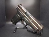 SPRINGFIELD ARMORY XD40 (XD9302) 40 Smith & Wesson - 1 of 3