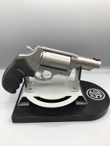 TAURUS THE JUDGE .45lc / .410 - 1 of 3