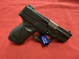 TAURUS TAURUS 740 40 S&W SLIM CARRY SUB COMPACT .40 S&W - 1 of 3