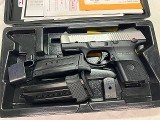 RUGER SR9C 9MM LUGER (9x19 PARA) - 1 of 3