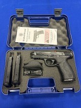 SMITH & WESSON M&P 40 .40 S&W - 3 of 3