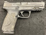 SMITH & WESSON M&P 9 M2.0 Carry and Range Kit 9MM LUGER (9X19 PARA) - 1 of 3
