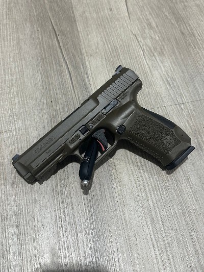 CANIK TP9SF 9MM LUGER (9x19 PARA) - Image 1 of 3
