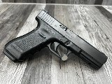 GLOCK 22 GEN 4 40 Smith & Wesson - 2 of 3