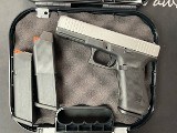 GLOCK 17 GEN 5 APOLLO SA SLIDE 9MM LUGER (9x19 PARA) - Image 1 of 3