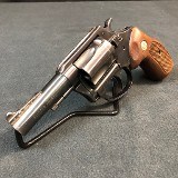 CHARTER ARMS BULLDOG CLASSIC .44 S&W SPECIAL - 1 of 3