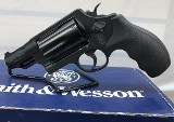 SMITH & WESSON GOVERNOR .45lc / .410 - 2 of 3