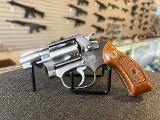 SMITH & WESSON MODEL 60 .38 SPL - 2 of 3