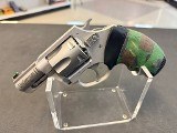CHARTER ARMS UNDERCOVER II .38 SPL - 1 of 3