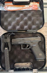 GLOCK G45 9MM LUGER (9X19 PARA) - 1 of 3