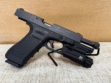 GLOCK G17 GEN 4 Threaded Barrell9MM LUGER (9x19 PARA) - 3 of 3