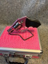 CHARTER ARMS THE CHIC LADY .38 SPL - 1 of 3