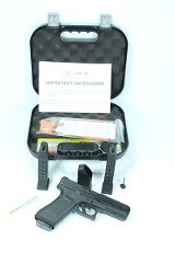 GLOCK 22 GEN 5 (PA225S203) 40 Smith & Wesson - 1 of 3