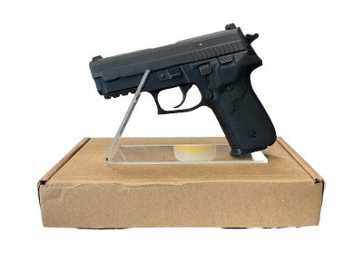 SIG SAUER P229R .40 S&W - Image 1 of 3