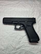 GLOCK G22 GEN 5 .40 CALIBER - 3 of 3