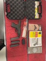 GLOCK G23 GEN 4 .40 S&W - 2 of 3