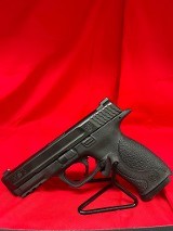 SMITH & WESSON M&P 40 .40 S&W - Image 1 of 3