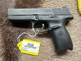 SMITH & WESSON sw40f .40 S&W - 2 of 2
