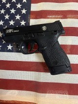 SMITH & WESSON M&P 9 SHIELD 9MM LUGER (9X19 PARA) - 2 of 2