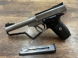 SMITH & WESSON SW22 VICTORY .22 LR - 1 of 3