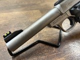 SMITH & WESSON SW22 VICTORY .22 LR - 2 of 3