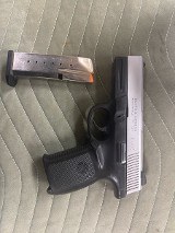 SMITH & WESSON SW 40VE 40 Smith & Wesson - 2 of 2