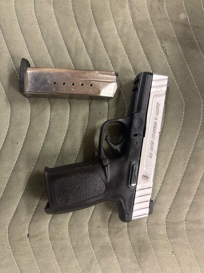 SMITH & WESSON SD40VE 40 Smith & Wesson - Image 2 of 2