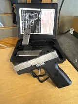 KAHR ARMS P40 .40 S&W - Image 1 of 3