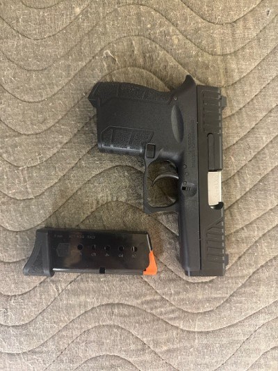 DIAMONDBACK DB9 9MM LUGER (9x19 PARA) - Image 1 of 2