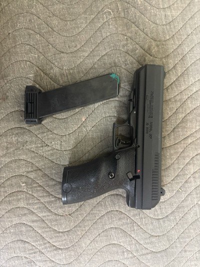 HI-POINT JCP-40 40 Smith & Wesson - Image 1 of 2