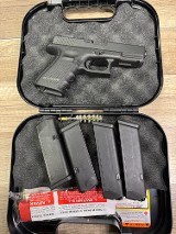 GLOCK G23 GEN 4 .40 S&W - 1 of 3