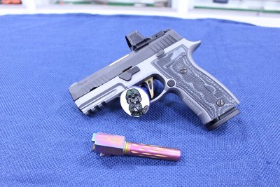 SIG SAUER P320 AXG CUSTOM WORKS 9MM LUGER (9x19 PARA) - Image 1 of 3