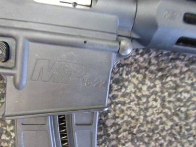 SMITH & WESSON M&P 15-22 .22 LR - Image 2 of 3