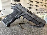 SIG SAUER P226 9MM LUGER (9X19 PARA) - 2 of 3