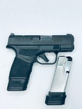 SPRINGFIELD ARMORY HELLCAT 9MM LUGER (9x19 PARA) - 2 of 3