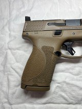 SMITH & WESSON M&P9 2.0 FDE 9MM LUGER (9x19 PARA) - 3 of 3