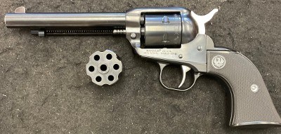 RUGER NEW MODEL SINGLE-SIX .22 CAL - Image 2 of 3