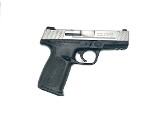 SMITH & WESSON SD40 VE .40 S&W - 2 of 2