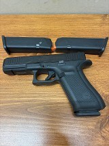 GLOCK 17 GEN 5 9MM LUGER (9x19 PARA) - 1 of 3