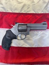 TAURUS TRACKER 627 .357 MAG - 2 of 2