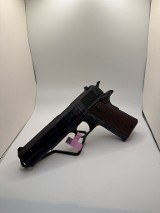 COLT Government 1911 .45 ACP - 2 of 3