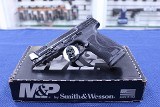 Smith & Wesson M&P M2.0 Optic Ready 10MM - 1 of 3