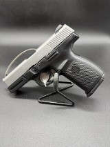 SMITH & WESSON SW40VE .40 S&W - 1 of 3