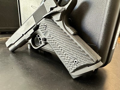 ROCK ISLAND ARMORY ROCK ULTRA FS 10MM - Image 3 of 3