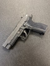 SIG SAUER P226 9MM LUGER (9X19 PARA) - 1 of 3