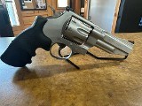 SMITH & WESSON 627 PRO PERFORMANCE .357 MAG - 1 of 3