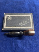 SMITH & WESSON MODEL 36 CLASSIC .38 SPL - 3 of 3