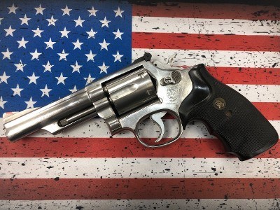 SMITH & WESSON 66-1 .357 MAG - Image 1 of 2