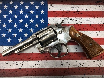SMITH & WESSON 10 38 Smith & Wesson - Image 1 of 2